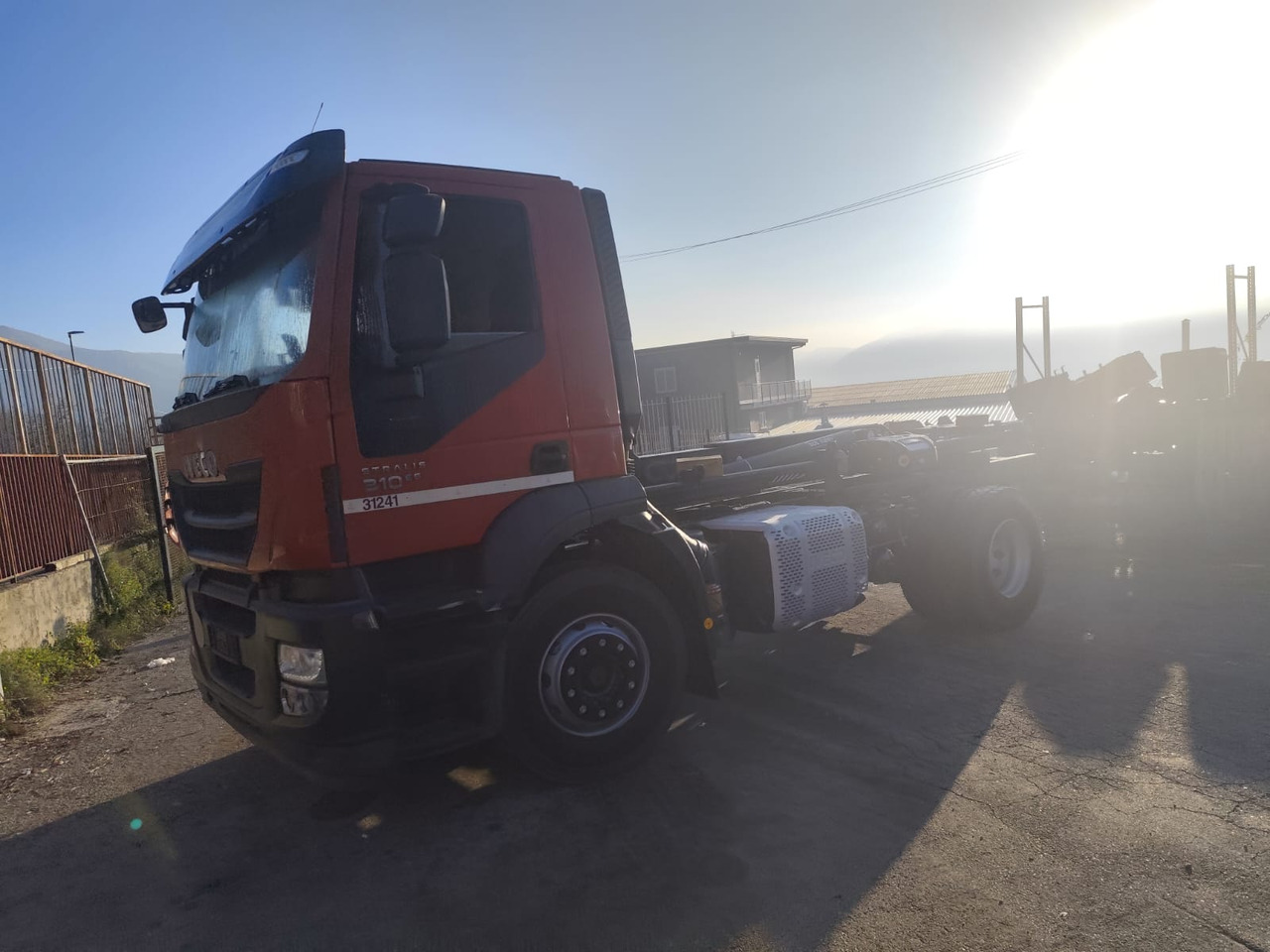 Abrollkipper IVECO STRALIS 190S31