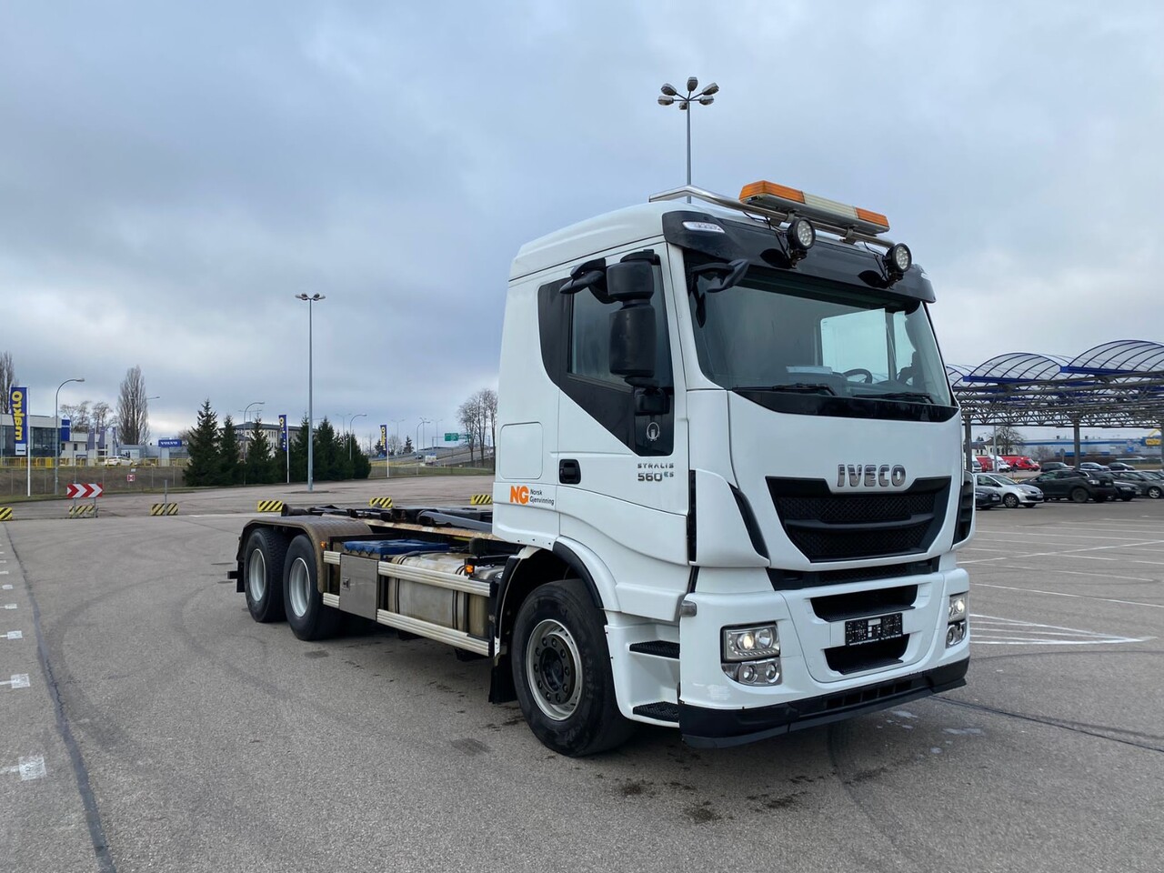 Abrollkipper IVECO STRALIS 560