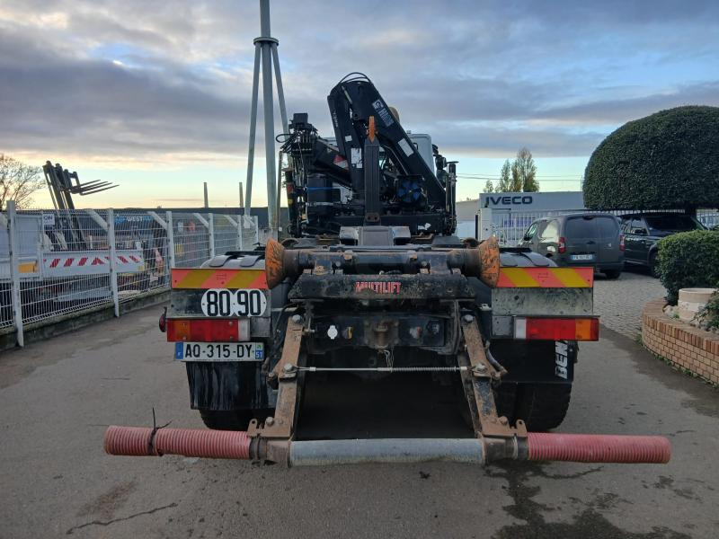 Abrollkipper Iveco Trakker