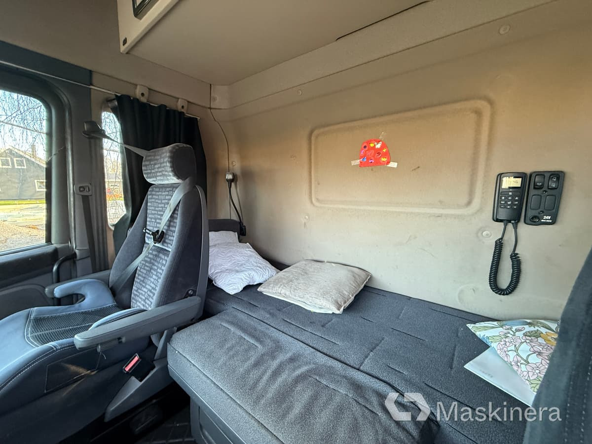 Abrollkipper Lastväxlare Scania R470lb 8x2