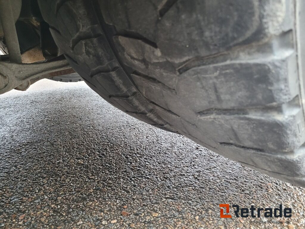 Abrollkipper Lastväxlare med flak Volvo FH460 6x2