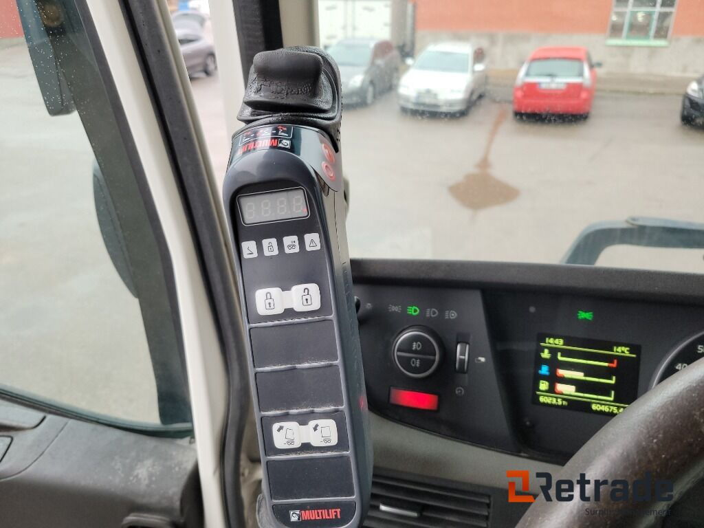 Abrollkipper Lastväxlare med flak Volvo FH460 6x2