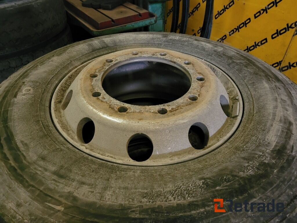 Abrollkipper Lastväxlare med flak Volvo FH460 6x2