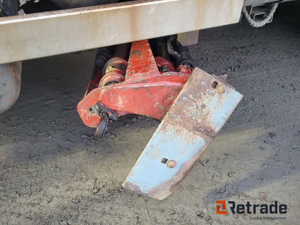 Abrollkipper Lastväxlare plogutrustad med underbett Volvo FM 12 , Full parabel