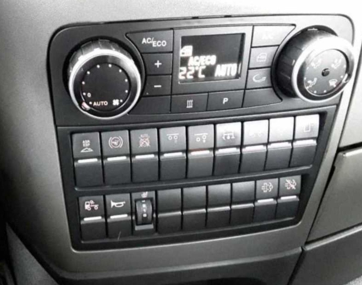 Abrollkipper MAN 26.400 ABROLLER HIAB