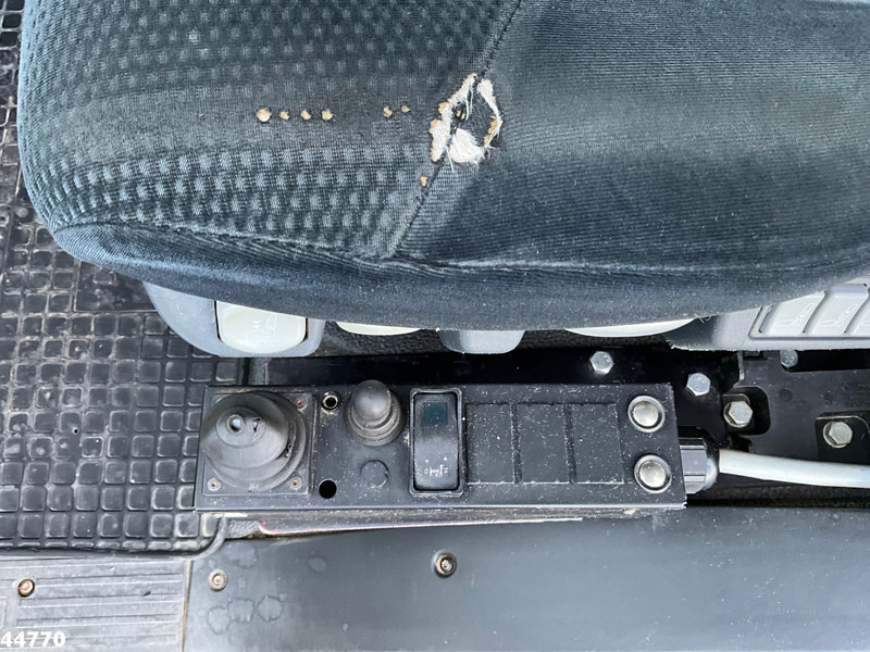 Abrollkipper MAN TGL 12.250 Palfinger haakarmsysteem