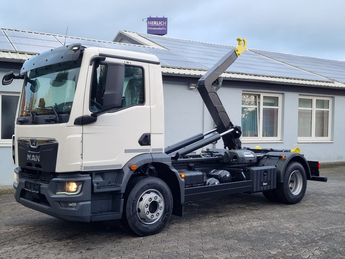 Abrollkipper MAN TGM 15.290 BL Abrollkipper Multihook City+1570mm
