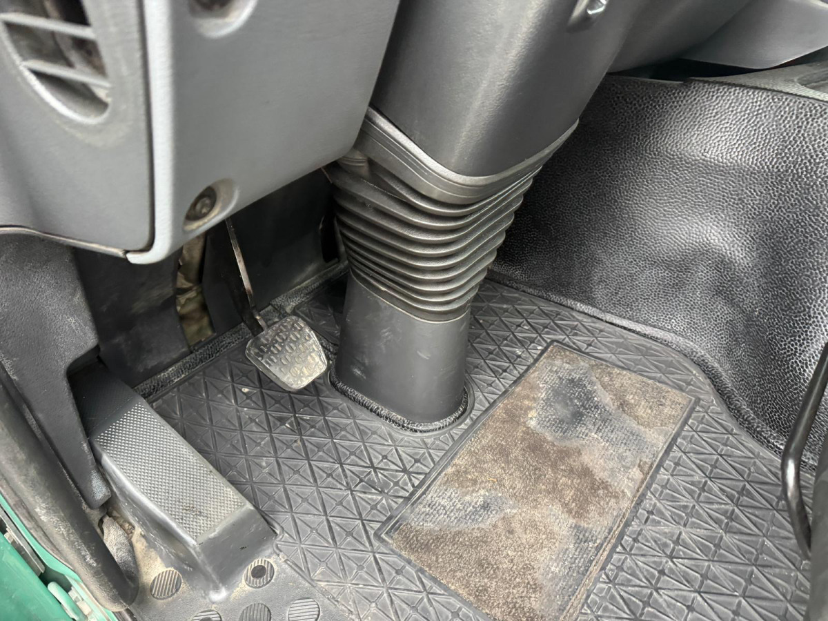 Abrollkipper MERCEDES Actros 3248 Hiabt 26T AHK