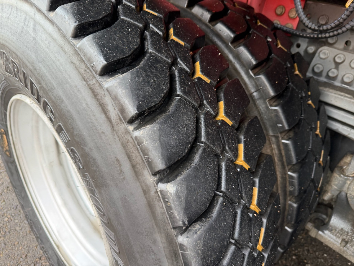 Abrollkipper MERCEDES Arocs 3243