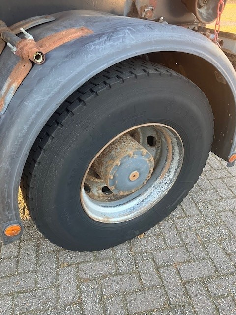 Abrollkipper MERCEDES-BENZ SK 1831