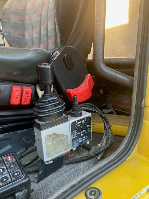 Abrollkipper MERCEDES-BENZ SK 1831