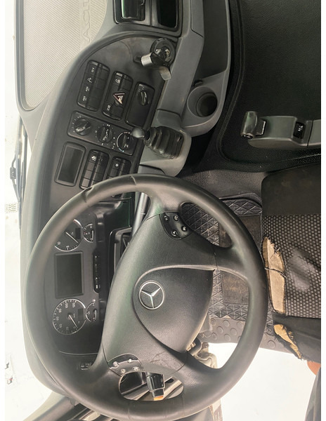 Abrollkipper Mercedes-Benz Actros 2641 - 6x4