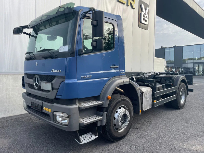 Abrollkipper Mercedes-Benz Axor 1833 *cruise control*bluetooth*airconditioning*differentieelslot