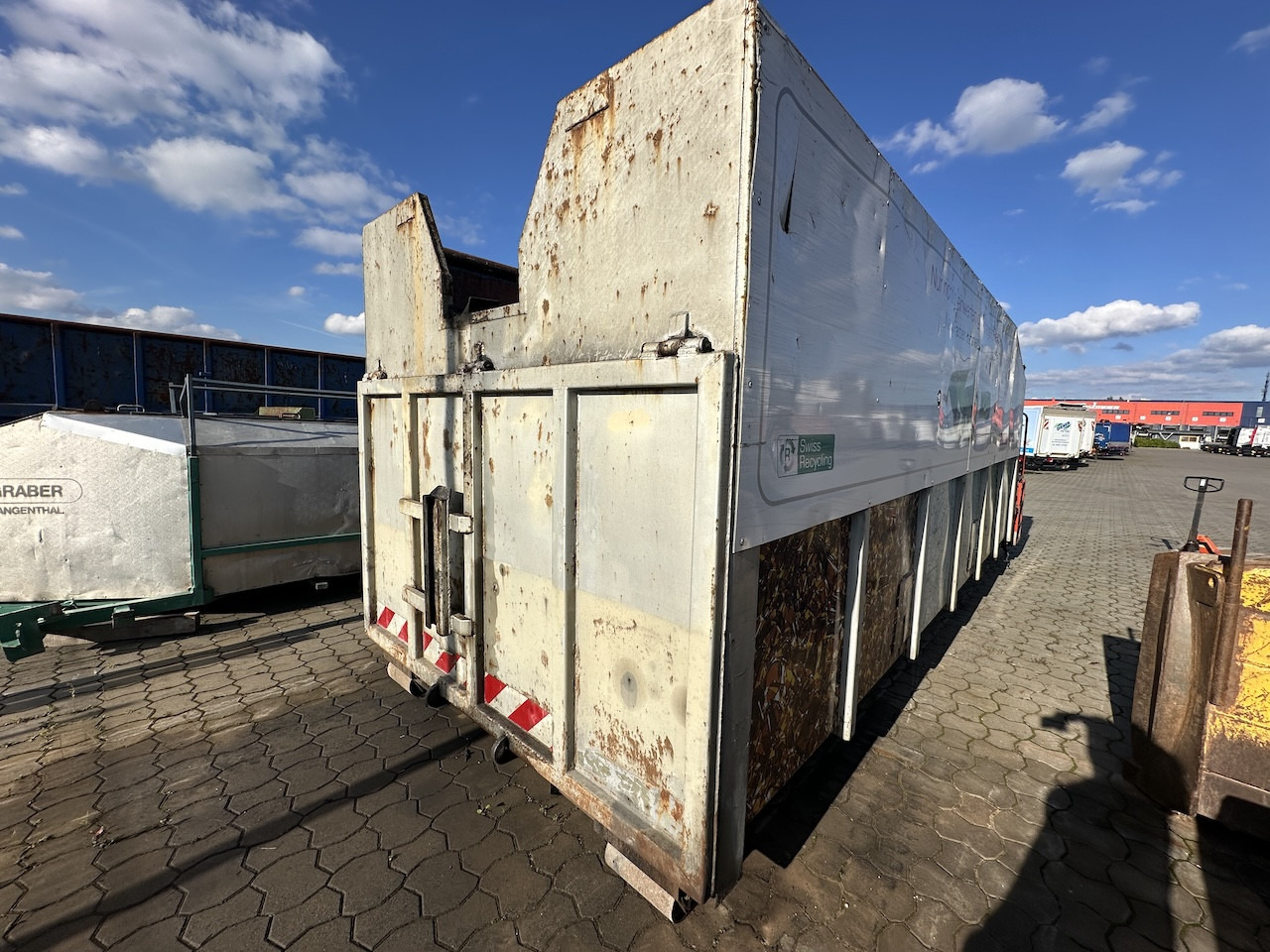 Abrollkipper Palfinger Glas Kran Mulde PK 16502