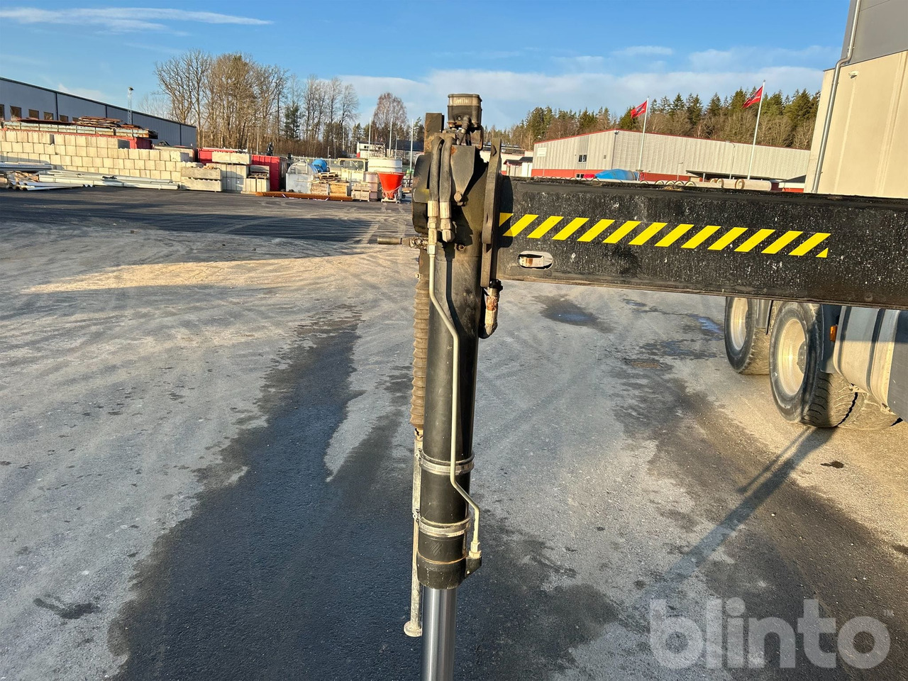 Abrollkipper SCANIA G450 CB 8X8 EHZ med HIAB 288 E-6 Kran