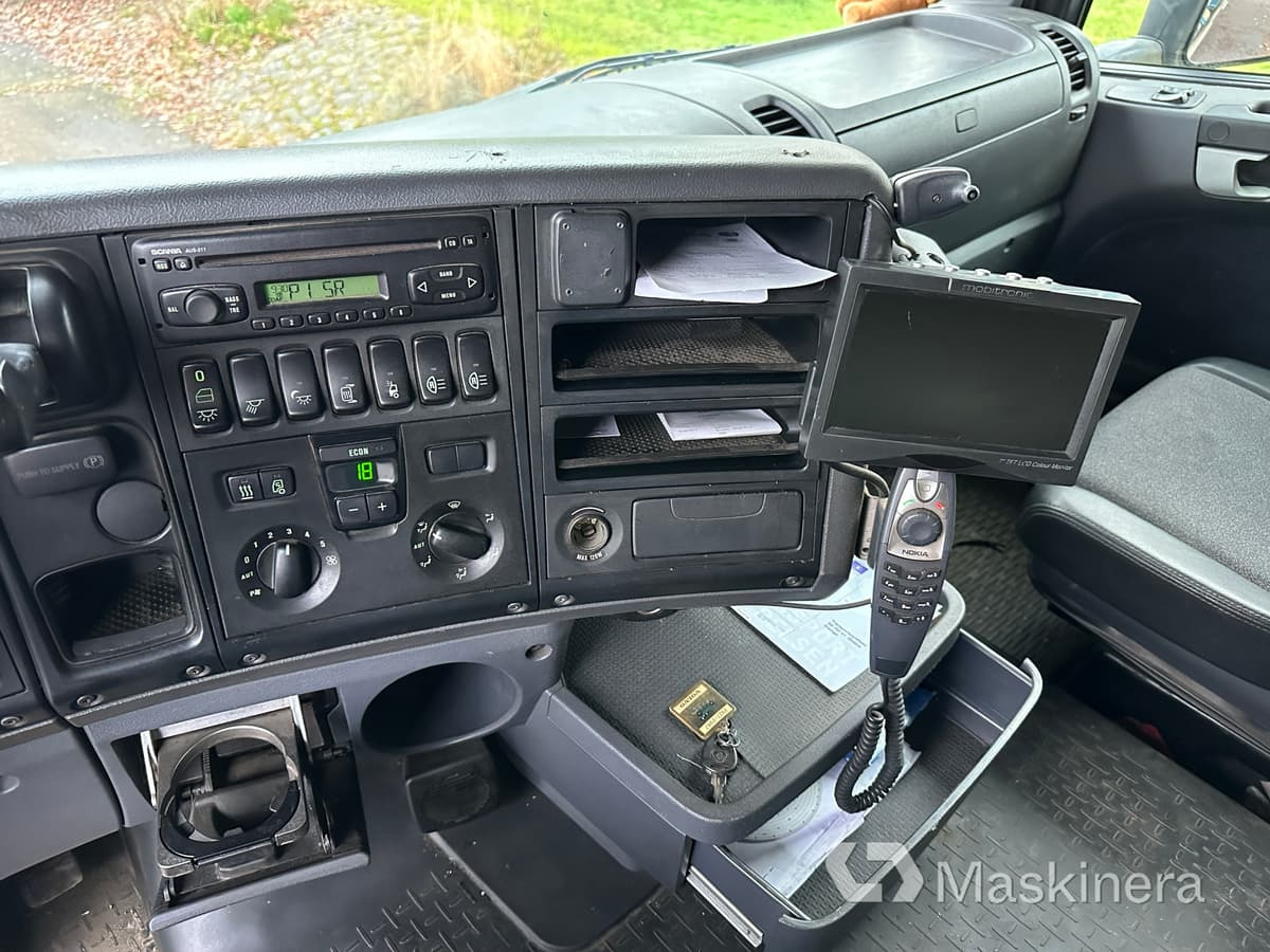 Abrollkipper SCANIA R500LB6X4HHA Lastväxlare Scania R500 med FTG V10CX kran