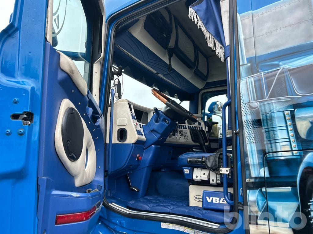 Abrollkipper SCANIA R560LB 8X4*4 med JOAB 24T krok