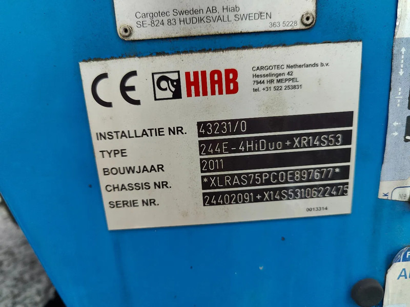 Abrollkipper Scania P360 8x2 Tridem container Crane HIAB 244