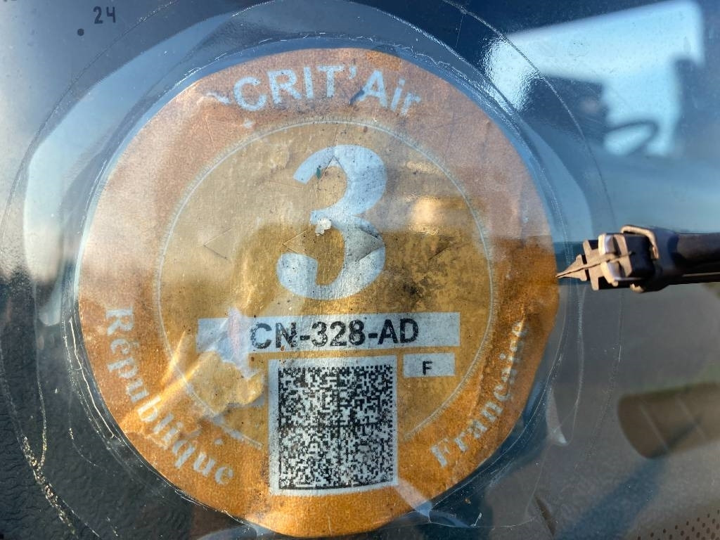 Abrollkipper Scania P360/HYVALIFT/HIAB 144B a réparer