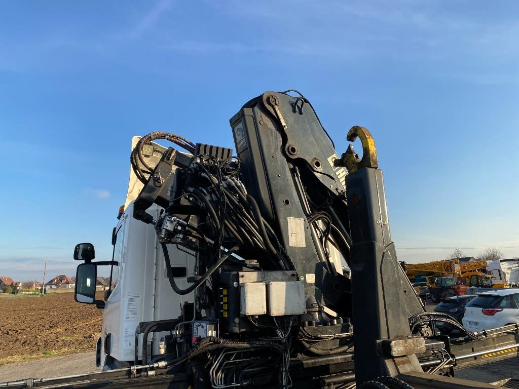 Abrollkipper Scania P360/HYVALIFT/HIAB 144B a réparer