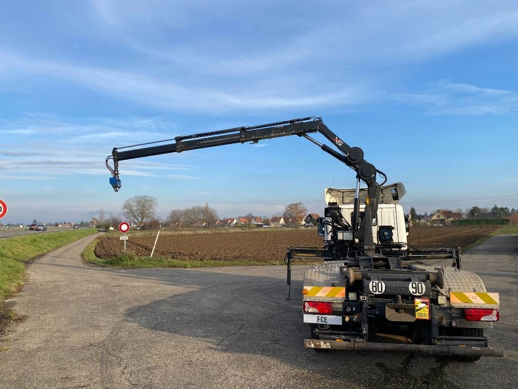 Abrollkipper Scania P360/HYVALIFT/HIAB 144B a réparer