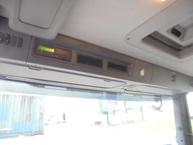 Abrollkipper Scania P370 8X2 HAAK + KRAAN NL TRUCK LOW KM