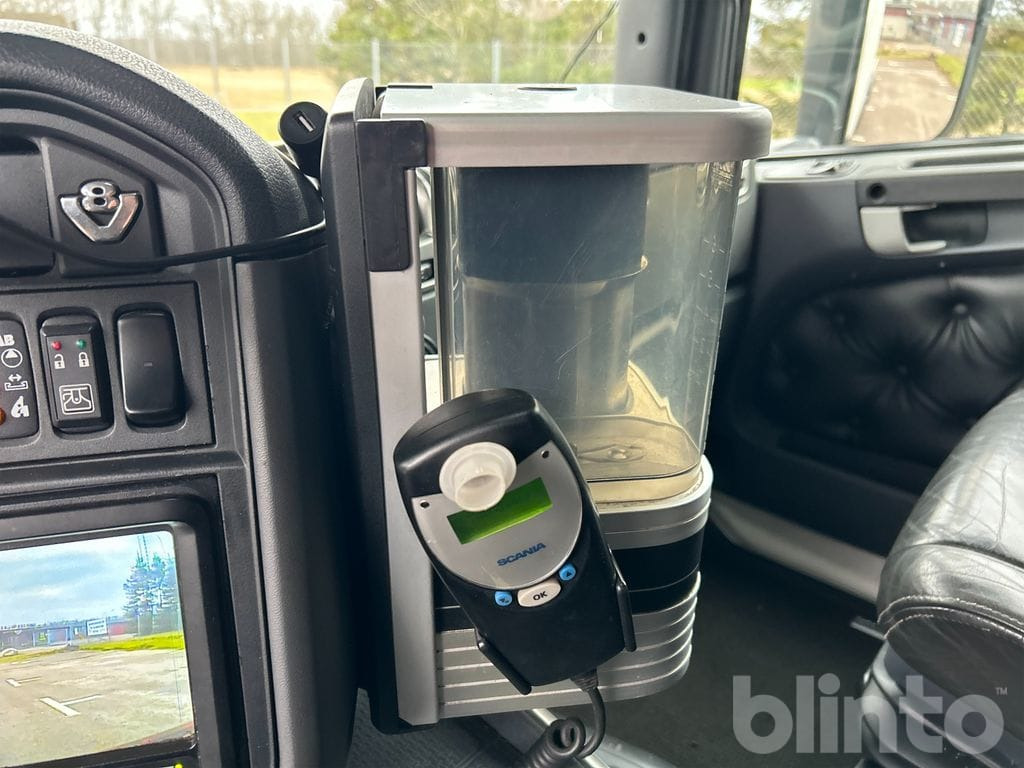 Abrollkipper Scania R730 8X4*4 JOAB L24