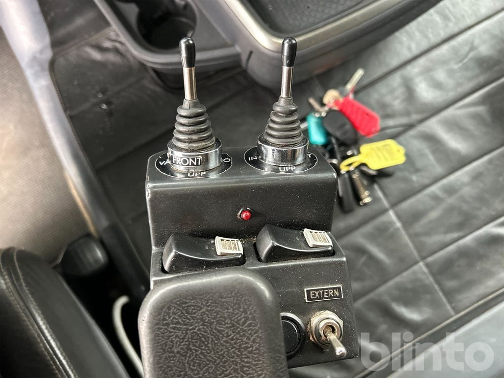 Abrollkipper Scania R730 8X4*4 JOAB L24