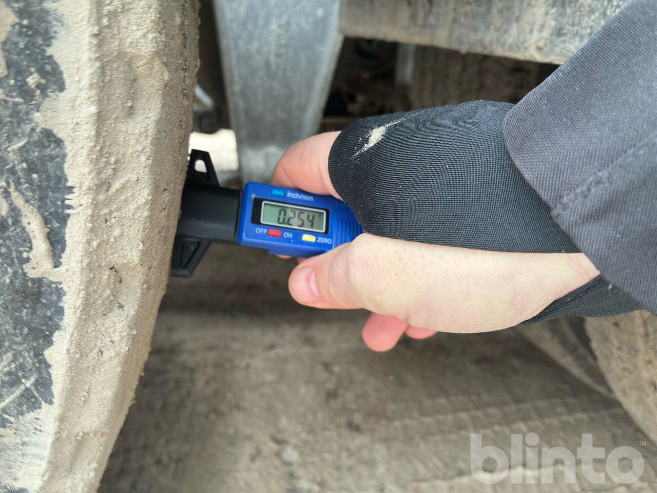 Abrollkipper VOLVO FH 420 6*2