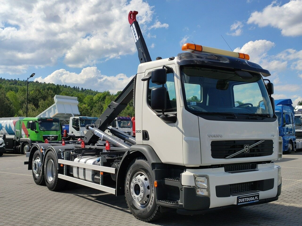 Abrollkipper Volvo FE 26.300
