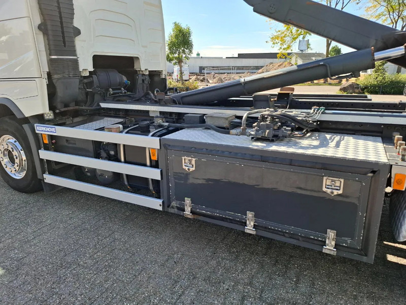 Abrollkipper Volvo FH4-500 / VEB+ / HOOK 22 TON / LIFT+LENKACHSE / TUV:02-02-2026 / FULL-AIR / LWDS / NAVI / ALCOA / AUTOMATIC / EURO-6 / 2017
