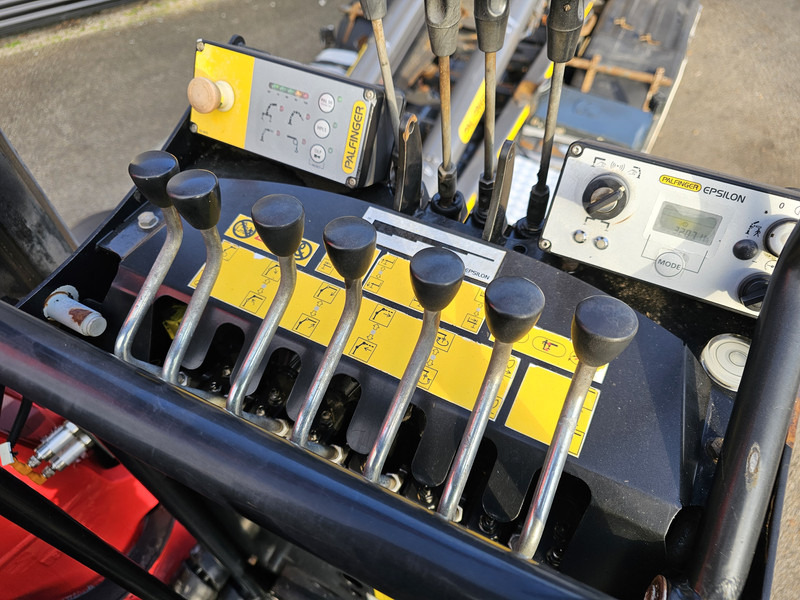 Abrollkipper Volvo FM 460 8x6 / PALFINGER EPSILON / HOOKLIFT