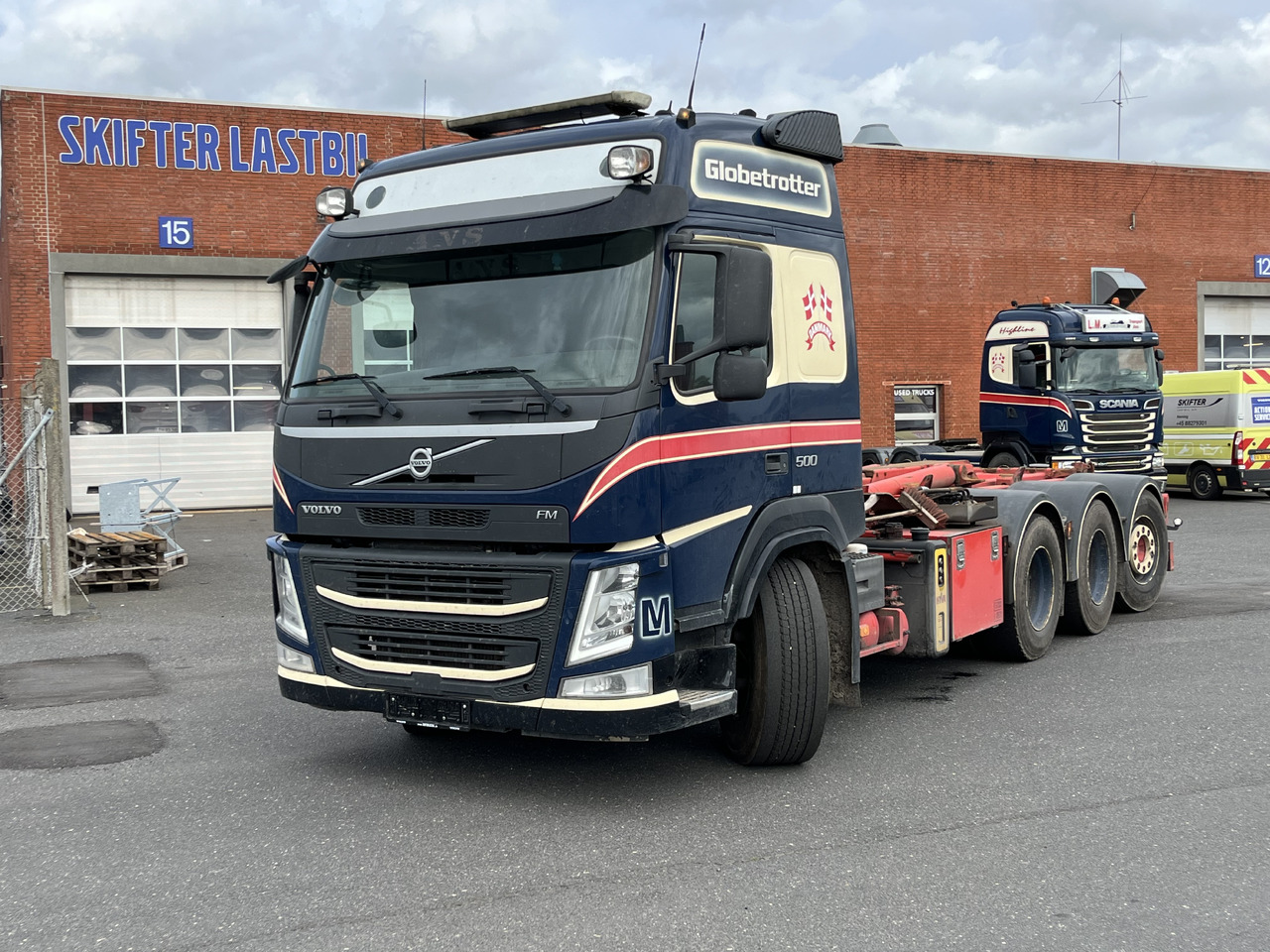 Abrollkipper Volvo FM 500 8x4