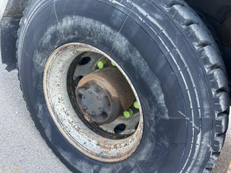 Absetzkipper Volvo FM 380