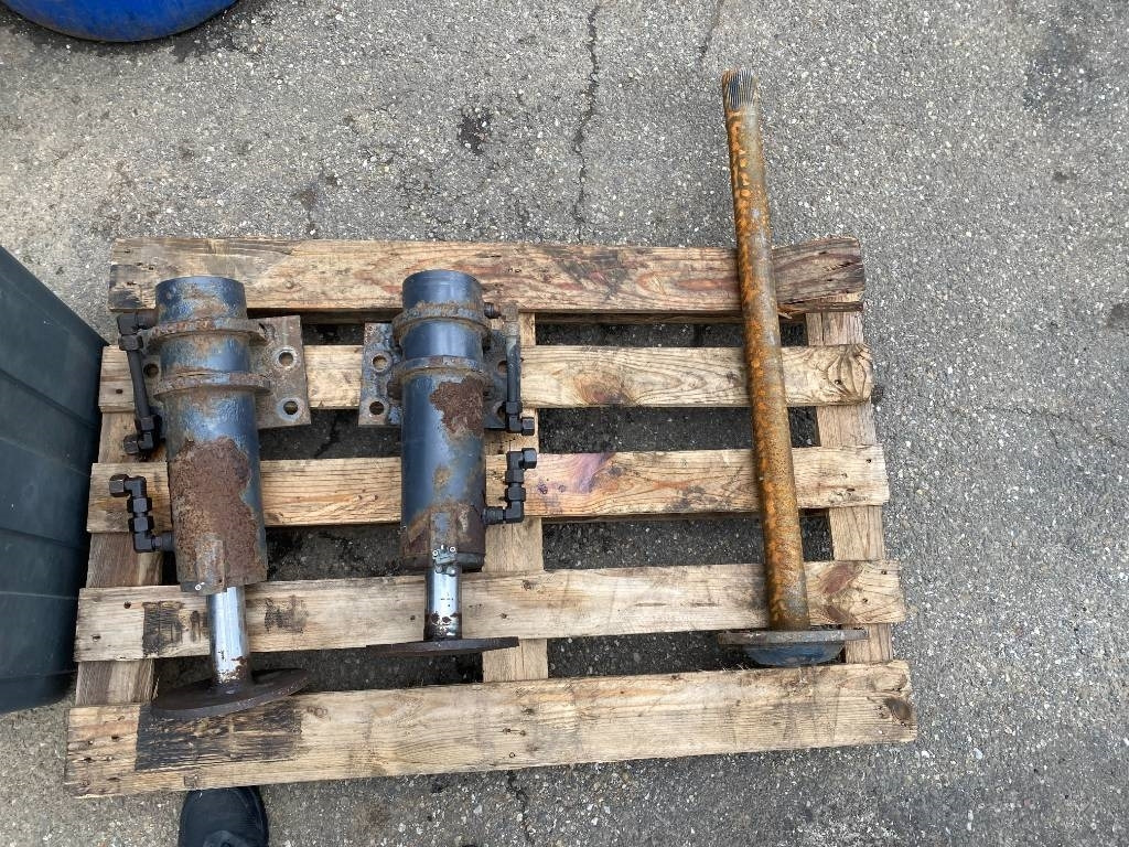 Autotransporter LKW Iveco STRALIS 360 e6 A Réparer