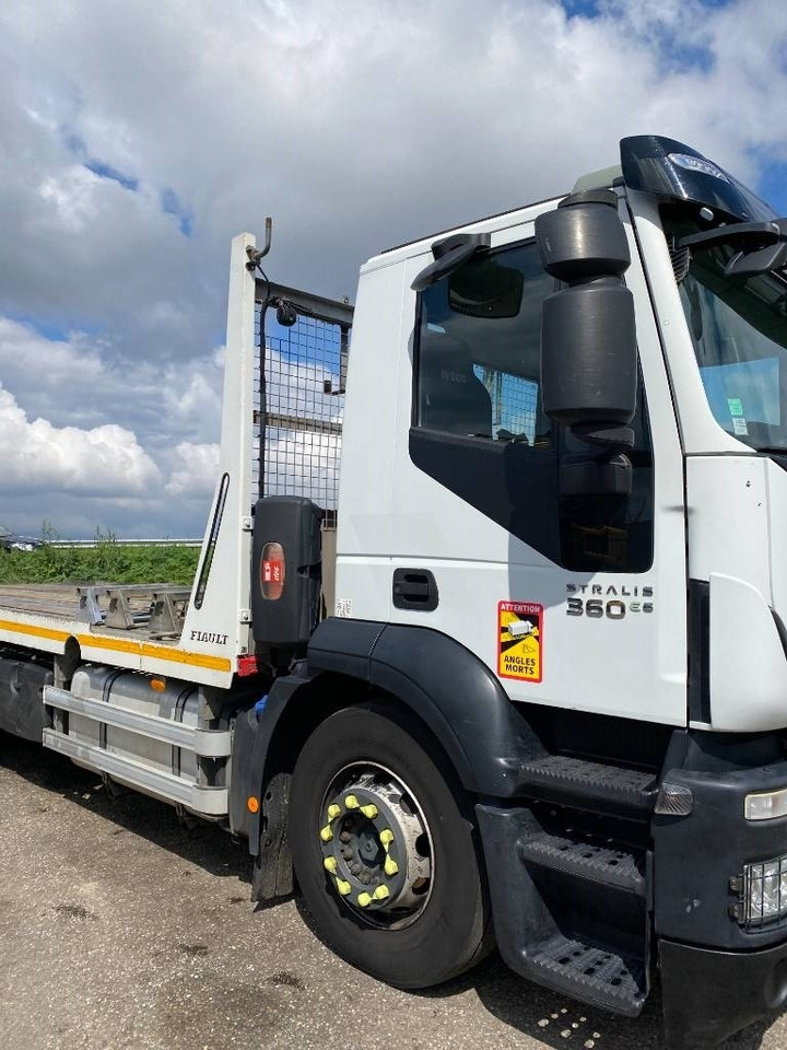 Autotransporter LKW Iveco STRALIS 360 e6 A Réparer
