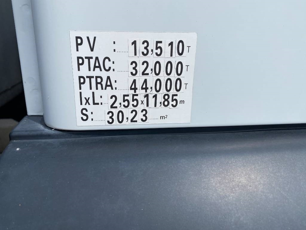 Autotransporter LKW Iveco STRALIS 360 e6 A Réparer