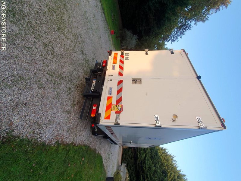 LKW CAMION PORTEUR RENAULT ATELIER ET BASE DE VIE