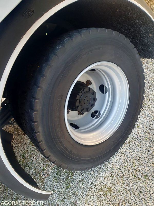 LKW CAMION PORTEUR RENAULT ATELIER ET BASE DE VIE