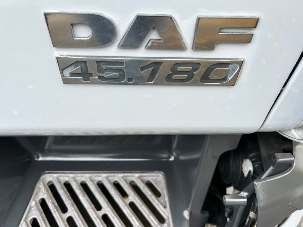 Fahrgestell LKW DAF 45.180 LF- 12   Original 6658 km Laufleistung: das Bild 9
