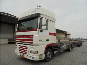 Containerwagen/ Wechselfahrgestell LKW DAF XF105-410: das Bild 1