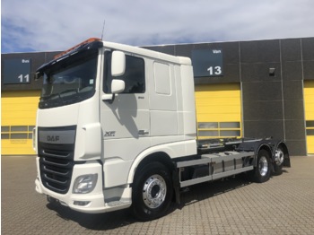 Abrollkipper DAF XF510 6x2-4 Euro 6: das Bild 1