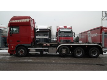 Containerwagen/ Wechselfahrgestell LKW DAF XF 105.460 8X2 HOOKARM FOR CONTAINER TRANSPORT MANUAL GEARBOX: das Bild 1