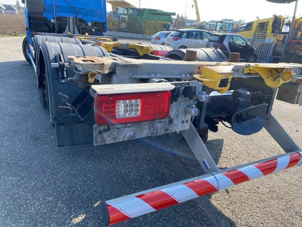 Fahrgestell LKW Iveco STRALIS 460NP LNG RETARDER