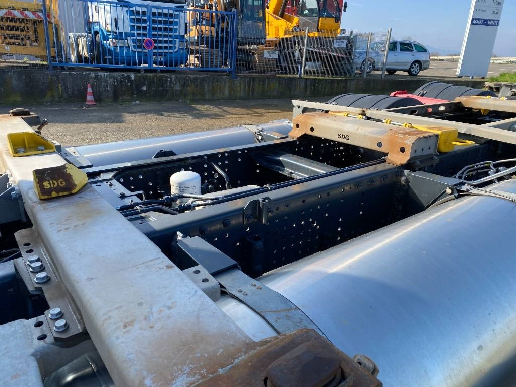 Fahrgestell LKW Iveco STRALIS 460NP LNG RETARDER