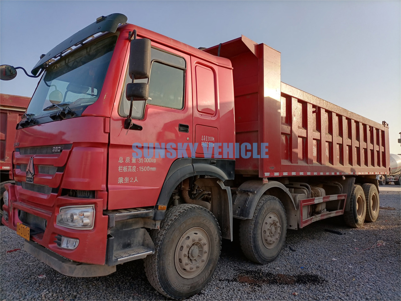 Kipper Für die Beförderung von Silo HOWO 8x4 NX430 Dump Truck: das Bild 10