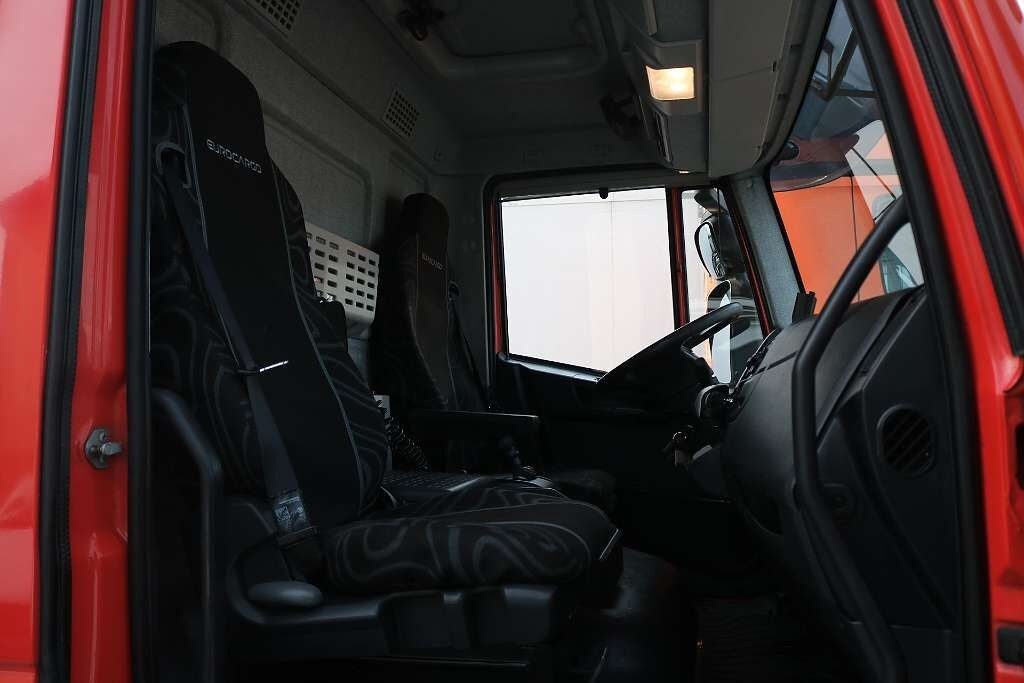 Kühlkoffer LKW IVECO Eurocargo 180E32 Refrigerated truck + Tail Lift: das Bild 4