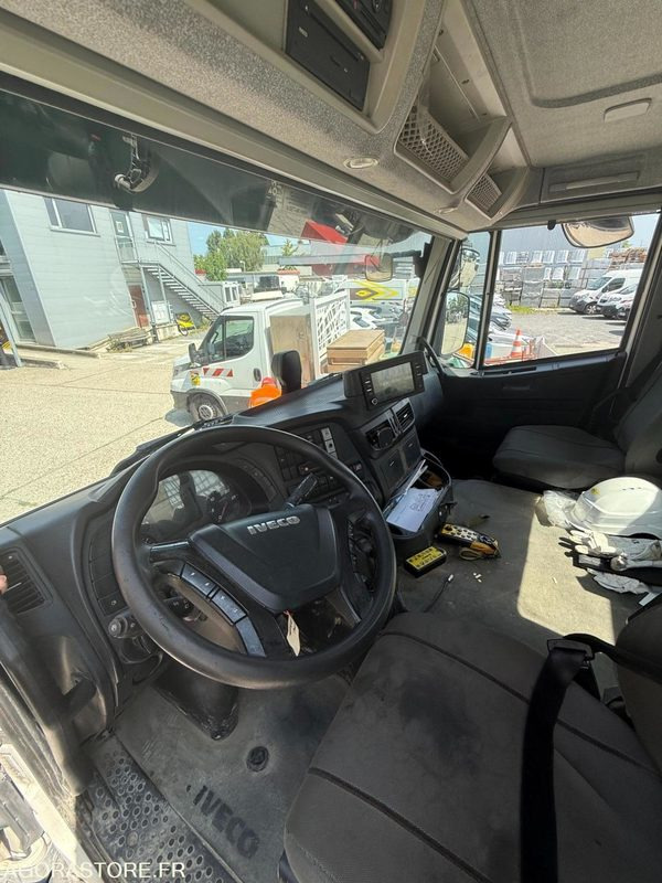 LKW IVECO STRALIS MULTIBENNE 4x2 - 2015 / 61000KM