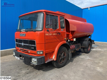 Tankwagen Iveco 130 NC FUEL, 9500 Liter, Manual, Steel suspension: das Bild 1