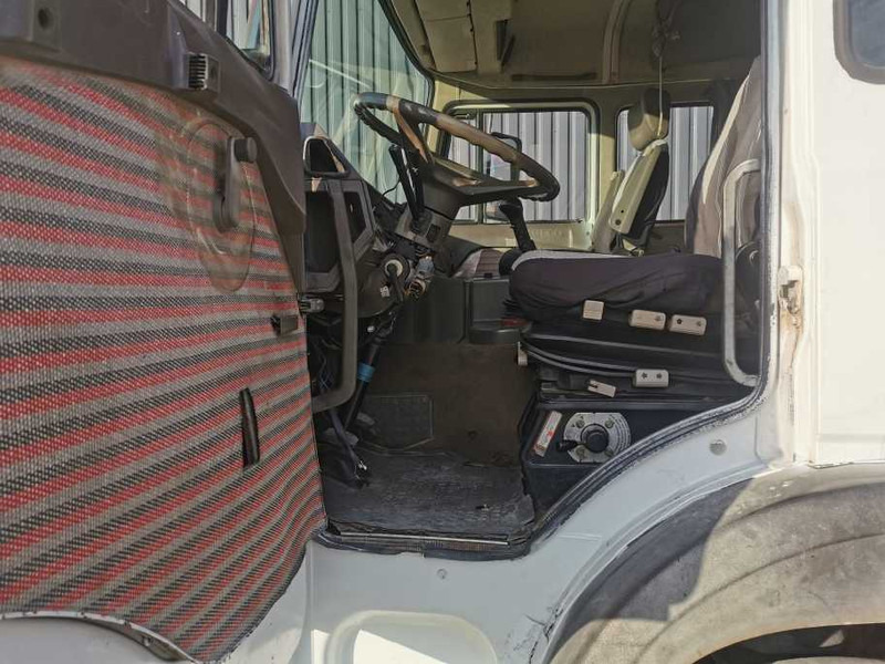 Pritsche LKW, Autokran Iveco 240E36 flatbed truck: das Bild 16